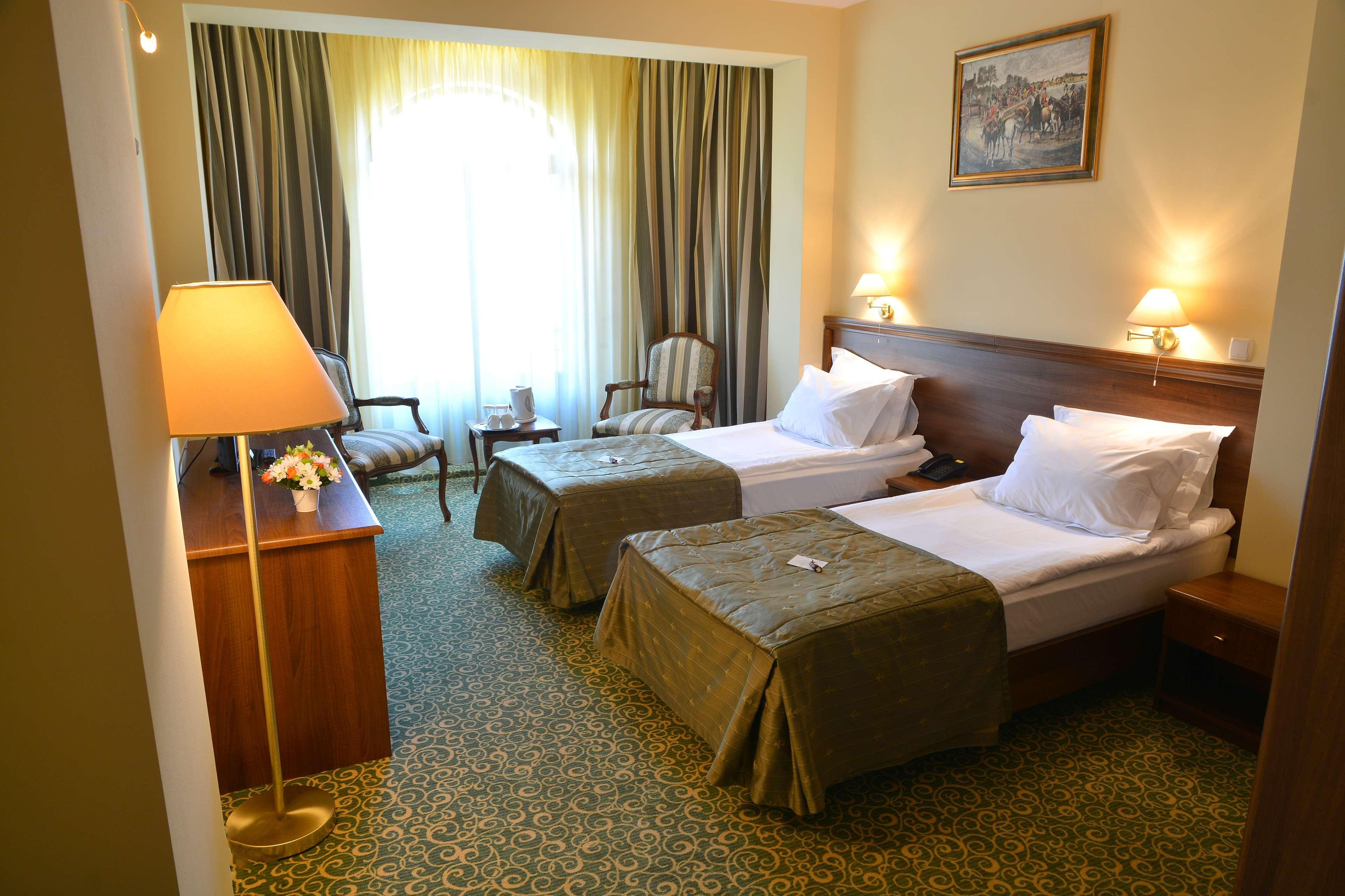 Hotel Central Плоєшті Екстер'єр фото