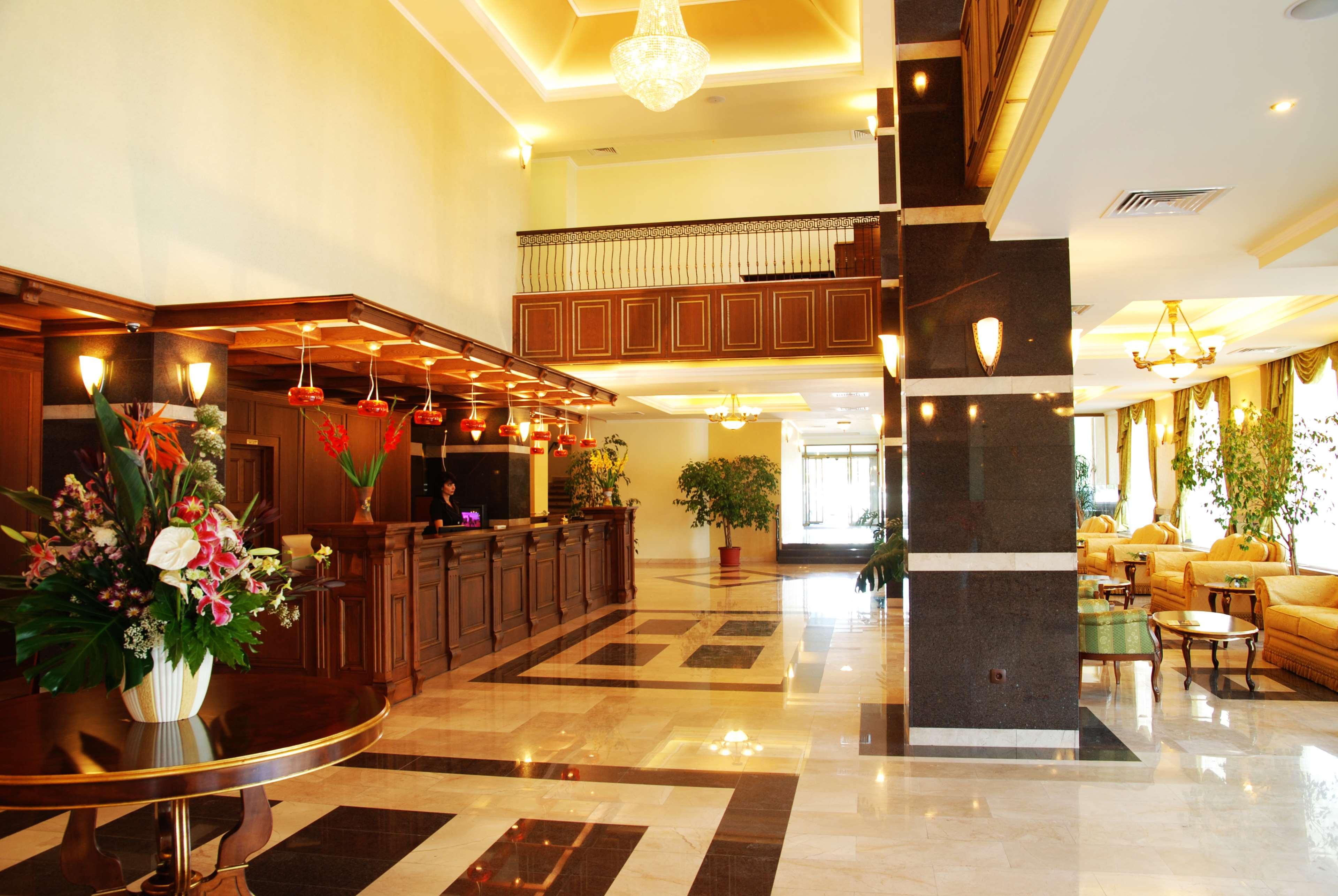 Hotel Central Плоєшті Екстер'єр фото