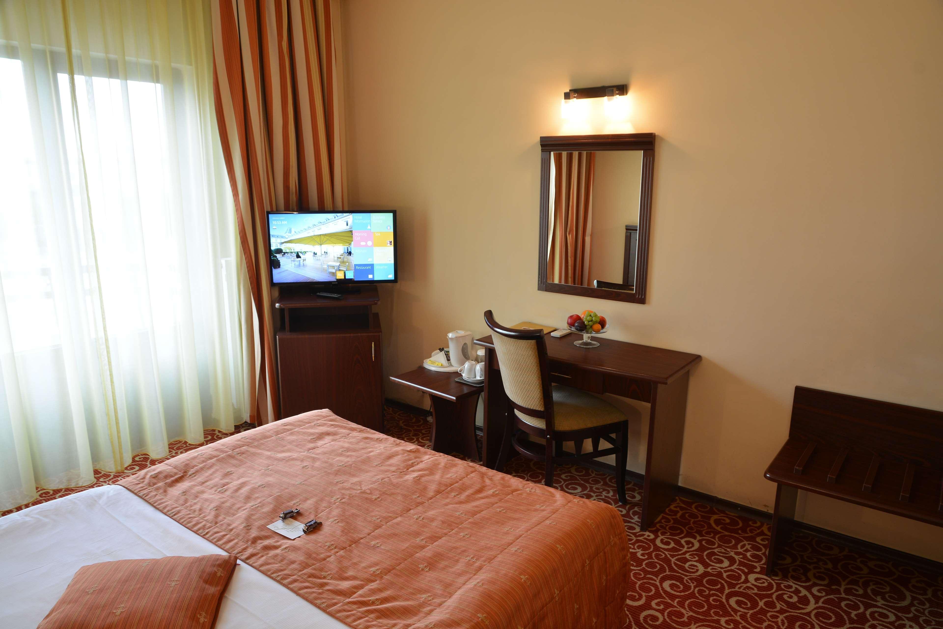 Hotel Central Плоєшті Екстер'єр фото