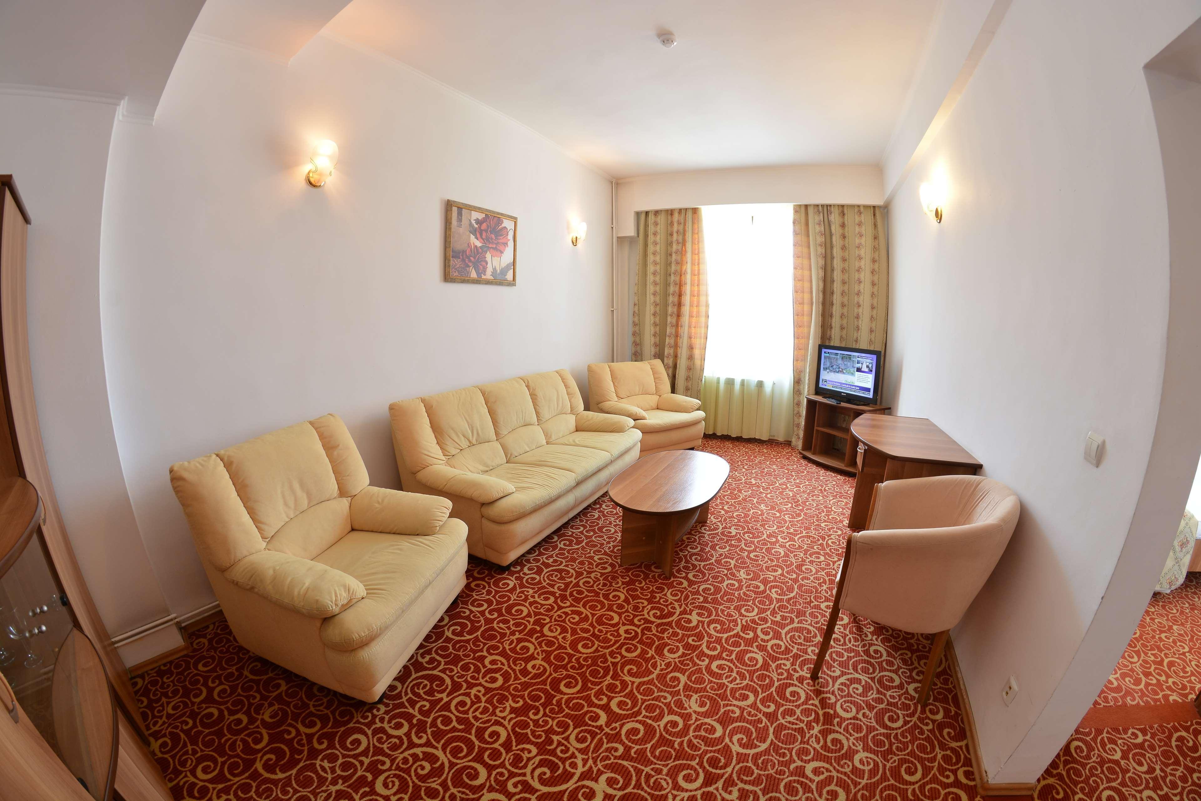Hotel Central Плоєшті Екстер'єр фото