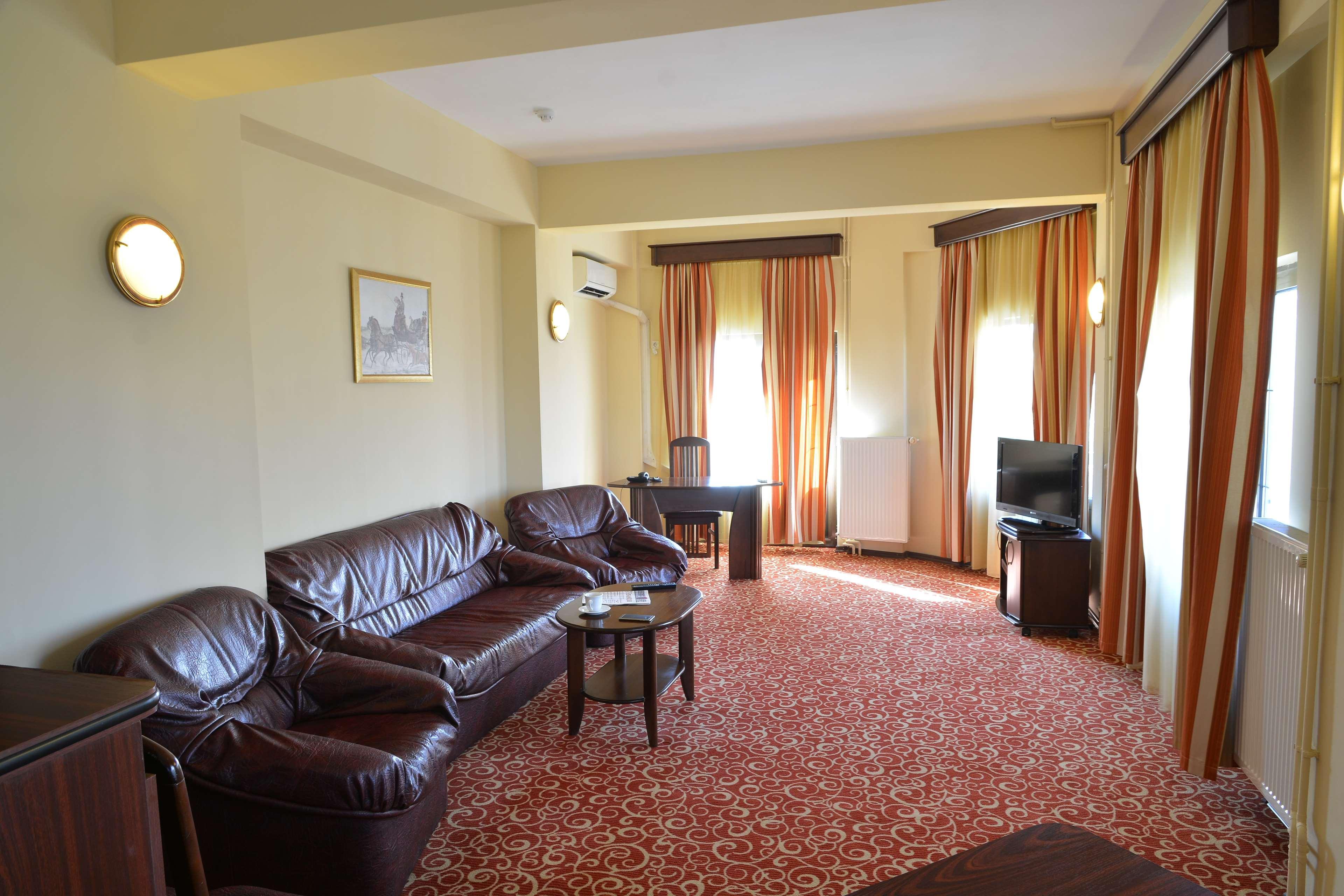 Hotel Central Плоєшті Екстер'єр фото