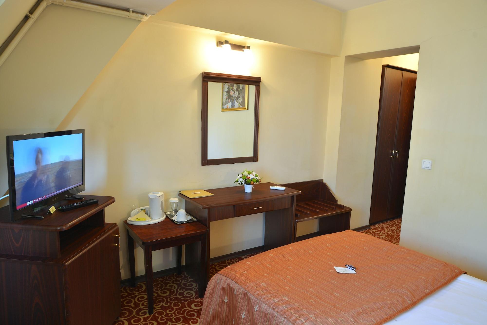 Hotel Central Плоєшті Екстер'єр фото