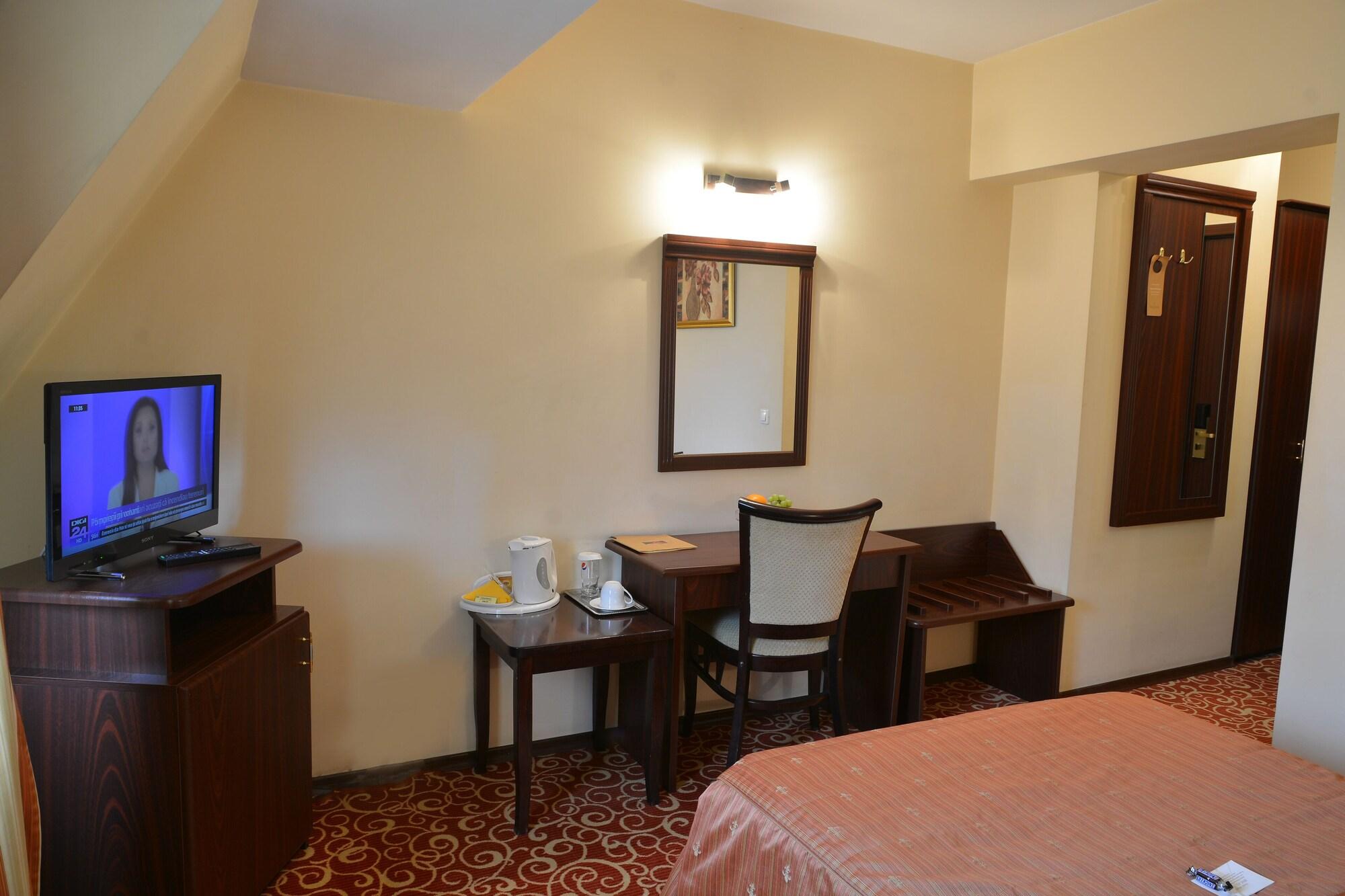 Hotel Central Плоєшті Екстер'єр фото